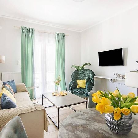Bright Apartment For 6 Ppl In Афины Экстерьер фото