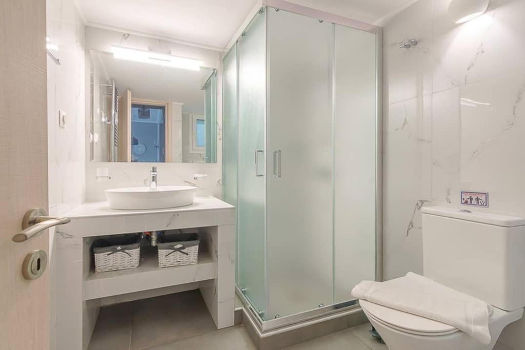 Bright Apartment For 6 Ppl In Афины Экстерьер фото
